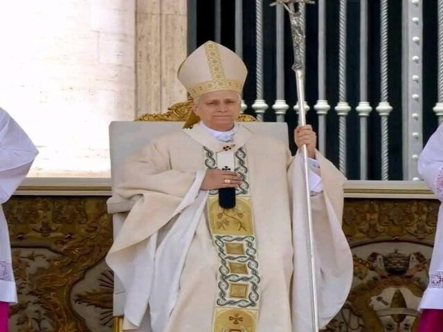 No momento, você está visualizando A escolha do Papa Leão XIV; escrita por: Hon. Juiz Aggrey, o queniano que não é católico